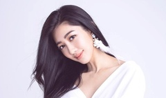 Hãi hùng trứng phát nổ khiến nữ diễn viên xinh đẹp bị thủng giác mạc