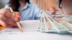 Khi vay vốn nước ngoài có phải đăng ký với NHNN hay không
