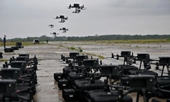 Ukraine xuất kích dàn  "chim sắt cảm tử ", thực hiện cuộc tấn công chưa từng có trên lãnh thổ Nga