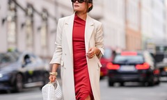 Gợi ý cách làm mới màu đỏ để có diện mạo mới mẻ