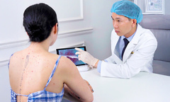 BS.CKI Nguyễn Ngọc Minh và hành trình 10 năm chữa lành cho hàng nghìn bệnh nhân viêm nang lông