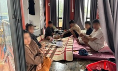 Tin pháp luật nổi bật 24h qua: Bắt quả tang 4 nam, 2 nữ tổ chức sử dụng ma túy