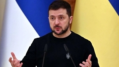 Tổng thống Zelensky bất ngờ ra quyết định  "gây chú ý " giữa lúc Nga liên tục không kích dồn dập