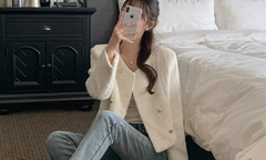 Loạt công thức mix đồ xịn sò với áo khoác trắng