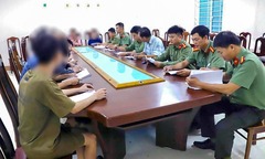 Công an tiếp nhận 11 người bị lừa sang Campuchia: Nhỏ nhất mới 14 tuổi, bị dụ dỗ bằng lời mời gọi  "việc nhẹ, lương cao "