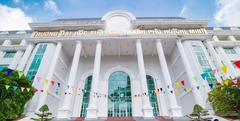 Điểm danh các ngành học  "hot " trên 27 điểm tại TP.HCM năm 2024