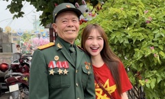 Ông nội của Hòa Minzy qua đời