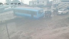Clip: Hỏng phanh đột ngột, xe buýt  đâm tử vong 5 người, 7 người bị thương