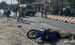 Hiện trường vụ người đàn ông đi xe máy ngã xuống đường, bị xe tải cán tử vong