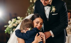 Tái hôn sau 5 năm chồng mất, vị khách không mời xuất hiện tại đám cưới khiến tôi bật khóc