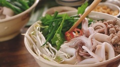 Top những quán hủ tiếu mực đông nghịt ở TP.HCM