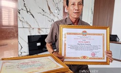 Gác lại viên phấn, thầy giáo Cà Mau lội bùn biến 10 công đất cằn cỗi thành  "mỏ vàng " biết đẻ ra tiền tỷ