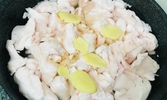 Rán mỡ lợn thêm thứ này vào để cả năm không hỏng