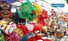 Hà Nội: Phố Hàng Mã rực rỡ sắc màu, rộn ràng đón Trung thu sớm