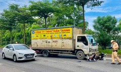 Tin tức tai nạn giao thông mới nhất ngày 24/9: Thiếu niên đi xe máy điện gây tai nạn, một người chết