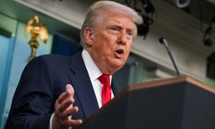 Ông Trump lại  "quay xe ", tuyên bố  "gây chú ý " về kịch bản Ukraine chiến thắng trước Nga