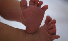 Nữ diễn viên nổi tiếng bất ngờ thông báo đã sinh con sau nửa năm  "ở ẩn "