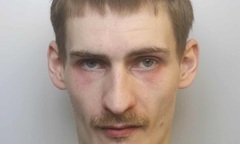 Thương tâm: Bé trai sinh non 14 ngày tuổi bị cha ruột bạo hành đến tử vong ngay tại bệnh viện ở Anh