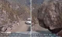 Clip: Rùng mình khoảnh khắc tảng đá khổng lồ rơi trúng ô tô khi đi qua đồi cao