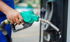Giá xăng tăng, dầu giảm từ 15h chiều nay (16/10)  