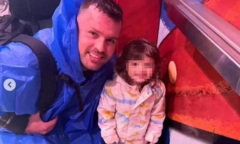 Cha bỏ quên con trong ô tô suốt 3 tiếng đồng hồ để chơi điện tử và uống bia, bé gái 3 tuổi tử vong thương tâm tại Mỹ