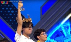 Trần Bùi Bảo Khánh và màn lội ngược dòng ngoạn mục, giành vé cuối cùng vào Chung kết Olympia năm 25