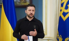 Ukraine lại nhận tin  "trời giáng ", Tổng thống Zelensky bất ngờ lên tiếng về ngừng bắn