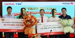 Trúng Vietlott gần 37 tỷ đồng, người đàn ông báo tin làm cả nhà thức trắng đêm vì vui