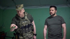 Nga dội  "cuồng phong hỏa lực ", Tổng tư lệnh Ukraine có động thái  "bất ngờ "