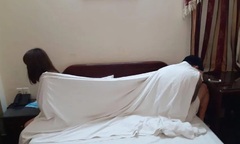  "Thế giới ngầm " Mại dâm 4.0:  "Tú bà " cho 30 nữ tiếp viên xếp hàng để  "khách làng chơi " lựa chọn