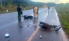 Tin tức tai nạn giao thông mới nhất ngày 6/11: Hai xe máy va chạm mạnh, 4 người thương vong