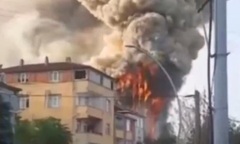 Clip: Hỏa hoạn kinh hoàng kèm nổ lớn tại kho nước hoa, 6 người thiệt mạng