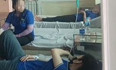 Xác minh vụ việc hàng chục người nhập viện, nghi ngộ độc sau bữa trưa công ty ở TP.HCM