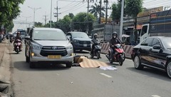 Tin tức tai nạn giao thông mới nhất ngày 12/11: Hai người thương vong sau khi tông đuôi xe tải đang đỗ