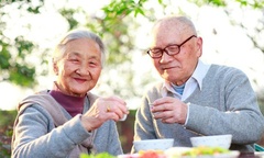 5 nhóm người cao tuổi cần dự phòng té ngã