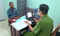 Khởi tố Đặng Thành Duy - đối tượng dùng dao tự chế tấn công hàng xóm vì hát karaoke quá giờ