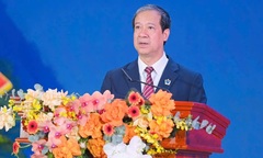 Bộ trưởng GD&ĐT: Nhà giáo cần phấn học tập không ngừng để luôn là tấm gương sáng cho học sinh