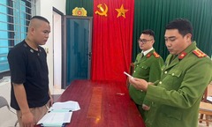 Khởi tố nam thanh niên bảo kê máy gặt tại Hưng Yên