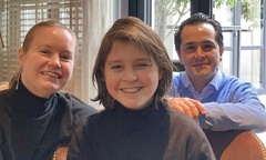 Thần đồng 15 tuổi chính thức thành Tiến sĩ Vật lý lượng tử