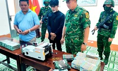 Bắt quả tang nam thanh niên ôm thùng tiền hơn 7 tỷ đồng định vận chuyển sang Campuchia