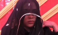 Cô dâu hủy hôn, gọi cảnh sát bắt chú rể vì bị đòi tiền ngay giữa tiệc cưới