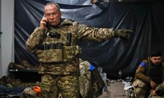 Tổng tư lệnh Ukraine  "họp nóng ", hạ lệnh quan trọng với quân đội giữa lúc  "căng như dây đàn "