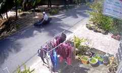 Đồng Tháp: Người đàn ông đi xe máy vướng dây điện, ngã tử vong thương tâm