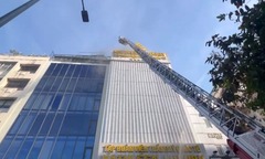 Hiện trường vụ cháy một thẩm mỹ viện ở TP.HCM