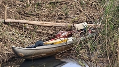 Đi câu cá, người dân bàng hoàng phát hiện thi thể nam giới trên ghe giữa sông Trà Khúc