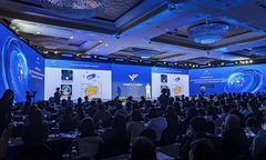 Nhà khoa học VinFuture hé lộ “vũ khí của tương lai” trong cuộc đối đầu với kháng kháng sinh và ung thư 