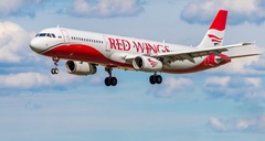 Cháy động cơ trên không, máy bay Nga chở 425 người hạ cánh khẩn cấp