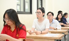 Tuyển sinh lớp 10 và  "nút thắt cổ chai " hạ tầng trường lớp: Khi áp lực không chỉ đến từ thi cử?