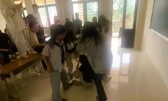 Vụ nữ sinh lớp 10 nhập viện sau khi bị  "đánh hội đồng " giữa lớp học: Công an vào cuộc