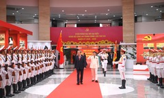 Công an nhân dân "kỷ luật nhất- trung thành nhất- gần dân nhất ", góp phần thực hiện thắng lợi các mục tiêu chiến lược của Đảng